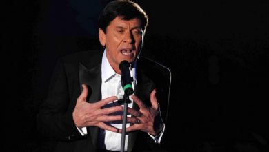 Photo of Incidente Gianni Morandi, 3 costole fratturate: Annullati tutti gli impegni