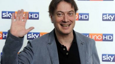 Photo of Corrado Guzzanti torna con una fiction comica su Sky