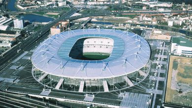 Photo of Tifosi escono dallo Stade de France cantando inno francese (Video)