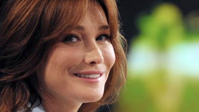 Photo of Carla Bruni sui social: La foto che fa discutere