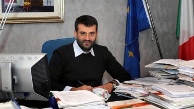 Photo of Chi è Antonio Decaro nuovo presidente Anci?