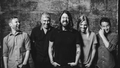 Photo of Foo Fighters Concrete and Gold: fan sale sul palco a Birmingham  (Video)