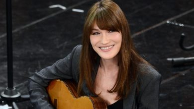 Photo of Carla Bruni, nuovo  album  “French  Touch”