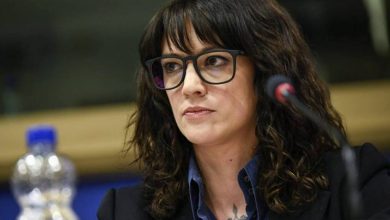 Photo of Asia Argento al Paelamento Europeo per parlare di ”MeeToo”