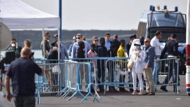 Photo of Aquarius Valencia: proteste per l’arrivo dei migranti