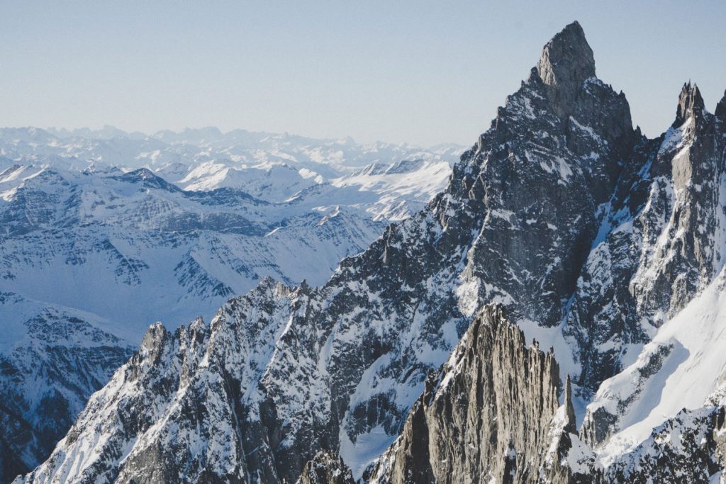 Alpinisti italiani dispersi sul Monte Bianco: Ultime Notizie