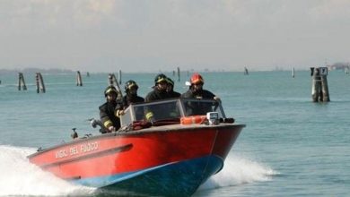 Photo of Scontro tra barche a Venezia: motoscafo travolge peschereccio, morti 2 pescatori